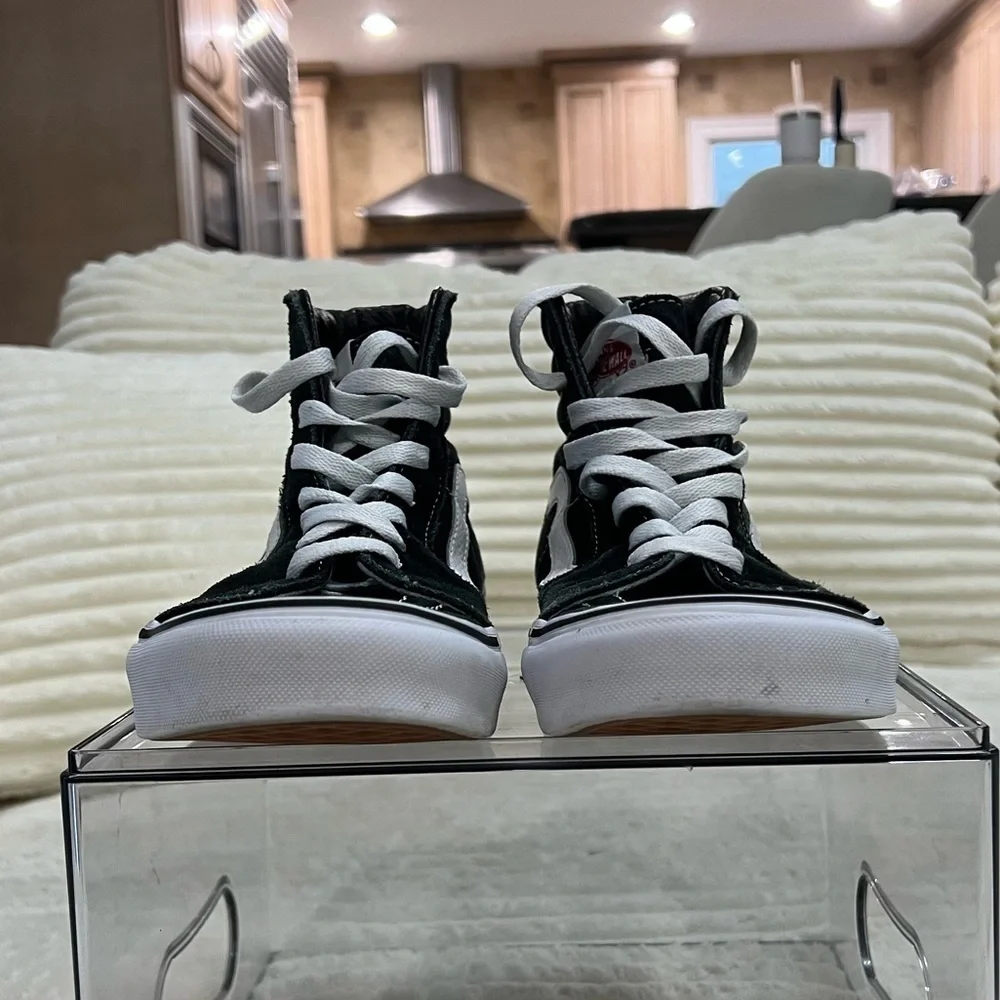 Vans Unisex Old Skool High Top Sneakers Size Mens 8 Womens 9.5 Color Black/White